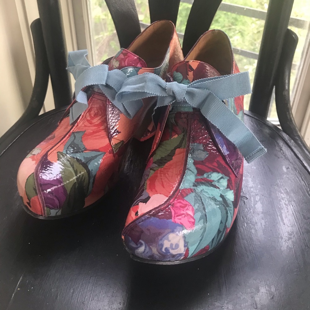 John Fluevog Prepare Pledge floral limited edition